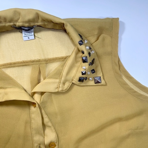 Bar III Sleeveless Studded Collared Button Small Mustard Color Yellow Top - Picture 8 of 8